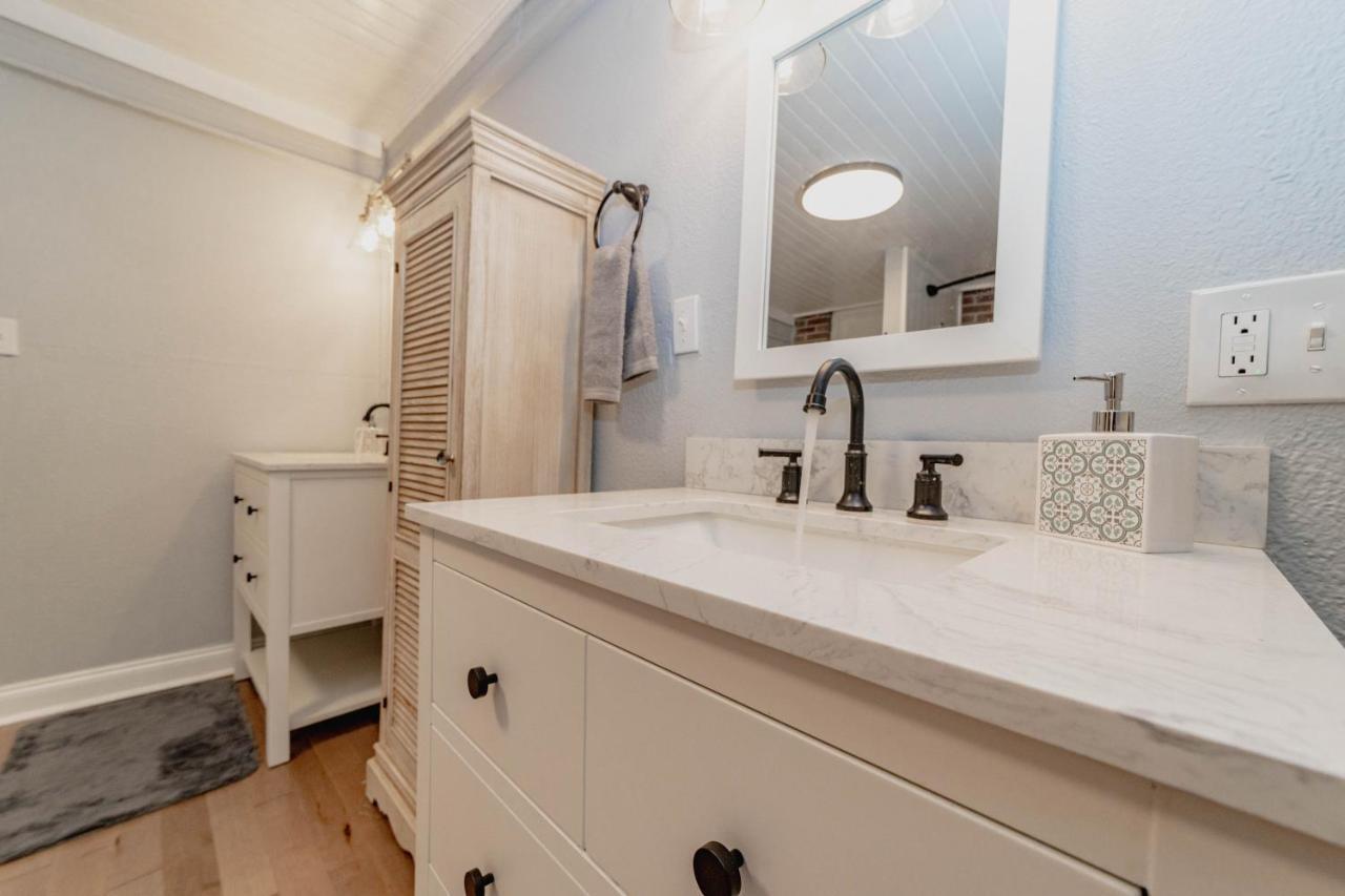 Comfortable King Suite Zen Space Hattiesburg Esterno foto